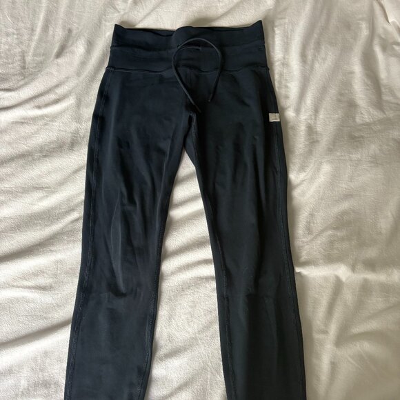 Vuori Daily Leggings Navy Blue - Picture 1 of 4